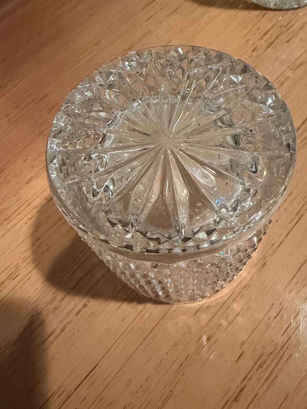Six Brilliant Cut Design Whiskey Glasses - Picture 6 of 6
